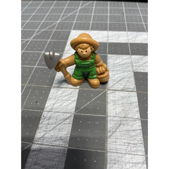 Vintage Lincoln Logs Farmer in Green Overalls Frontier Farm Replacement - Picture 6 of 6